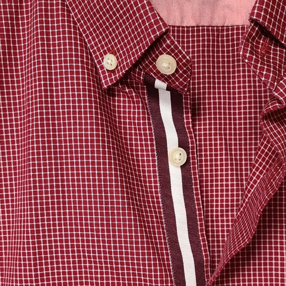 Banana Republic stylish red
